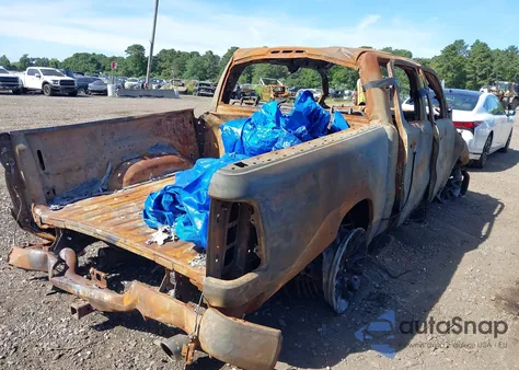 2021 Ram 1500 Laramie 4X4 5'7 Box из США, поврежденный, VIN 1C6SRFJT5MN774741